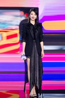 Tao Liu feet photo thumbnail