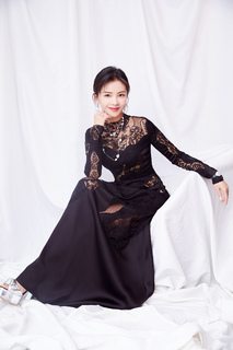 Tao Liu feet photo thumbnail