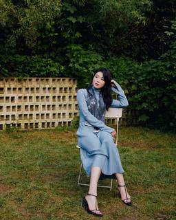 Tao Liu feet photo thumbnail