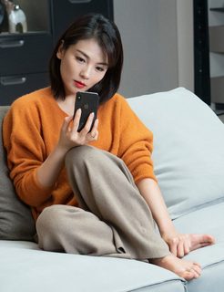Tao Liu feet photo thumbnail
