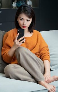 Tao Liu feet photo thumbnail