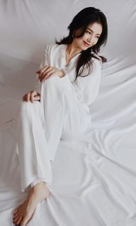 Tao Liu feet photo thumbnail