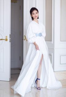 Tao Liu feet photo thumbnail