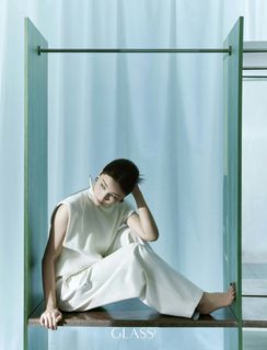 Tao Liu feet photo 1
