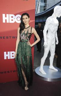 Tao Okamoto feet photo thumbnail