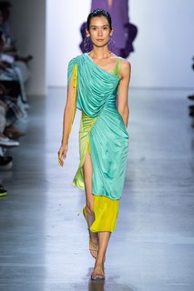 Tao Okamoto feet photo thumbnail