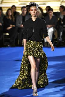 Tao Okamoto feet photo thumbnail