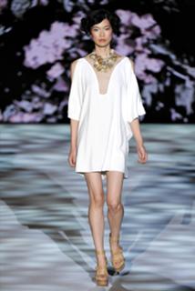 Tao Okamoto feet photo thumbnail