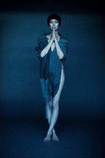 Tao Okamoto feet photo thumbnail