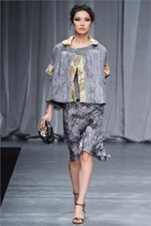 Tao Okamoto feet photo thumbnail