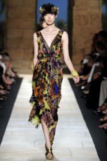 Tao Okamoto feet photo thumbnail