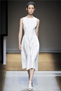 Tao Okamoto feet photo thumbnail