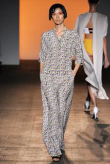 Tao Okamoto feet photo thumbnail