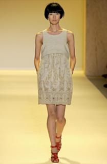 Tao Okamoto feet photo thumbnail