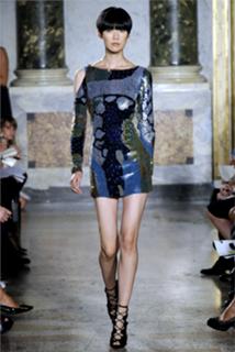 Tao Okamoto feet photo thumbnail