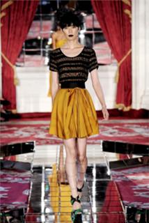 Tao Okamoto feet photo thumbnail