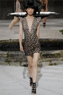 Tao Okamoto feet photo thumbnail