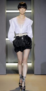 Tao Okamoto feet photo thumbnail