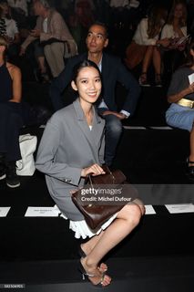 Tao Okamoto feet photo 5