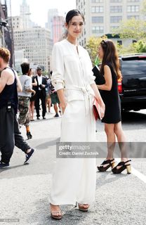 Tao Okamoto feet photo 2