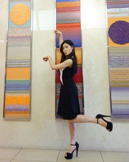 Tao Tsuchiya feet photo thumbnail