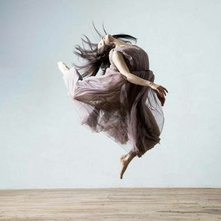 Tao Tsuchiya feet photo thumbnail