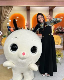 Tao Tsuchiya feet photo thumbnail