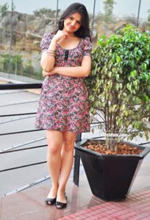 Tara Alisha feet photo 12