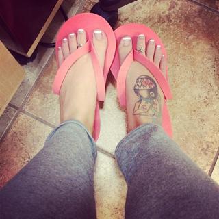 Tara Babcock feet photo 1
