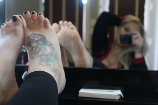 Tara Babcock feet photo 13