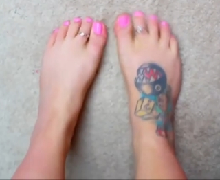 Tara Babcock feet photo 10