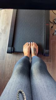 Tara Babcock feet photo 4