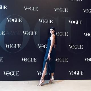 Tara Emad feet photo thumbnail