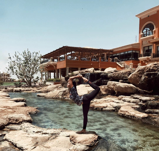 Tara Emad feet photo thumbnail