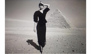 Tara Emad feet photo thumbnail