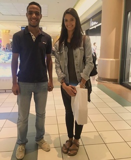 Tara Emad feet photo thumbnail