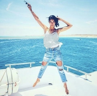 Tara Emad feet photo thumbnail