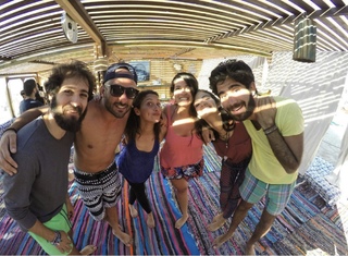 Tara Emad feet photo thumbnail