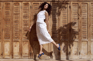 Tara Emad feet photo thumbnail