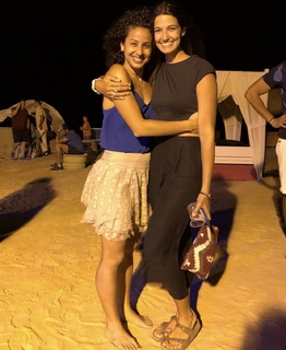 Tara Emad feet photo thumbnail