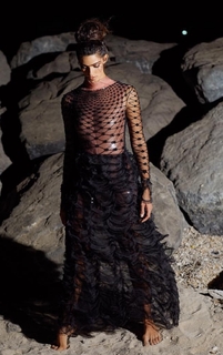 Tara Emad feet photo thumbnail