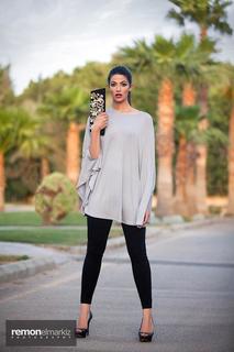 Tara Emad feet photo thumbnail