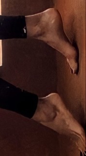 Tara Emad feet photo thumbnail