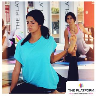 Tara Emad feet photo thumbnail