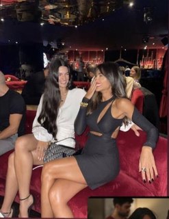 Tara Emad feet photo thumbnail