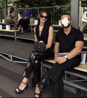 Tara Emad feet photo thumbnail