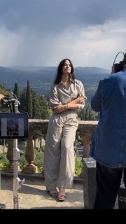 Tara Emad feet photo thumbnail