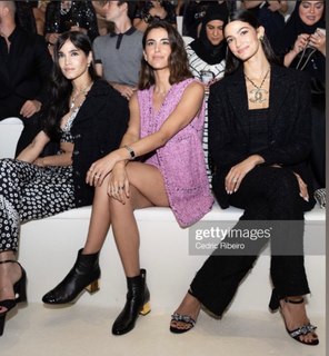 Tara Emad feet photo thumbnail