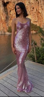 Tara Emad feet photo thumbnail