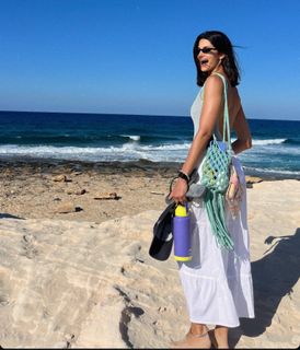 Tara Emad feet photo thumbnail